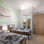 Michalis Appartement Polýgyros