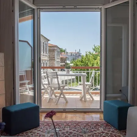 Michalis Apartment