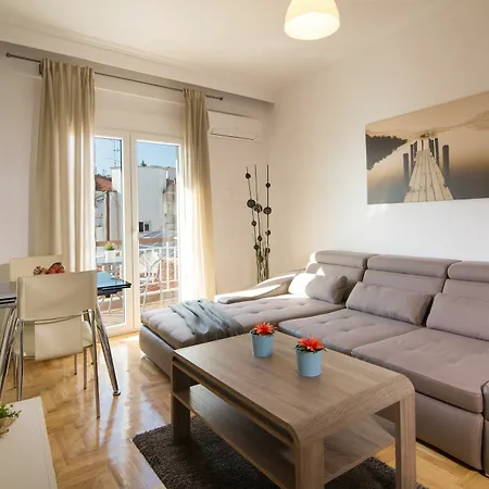 Apartment Michalis *