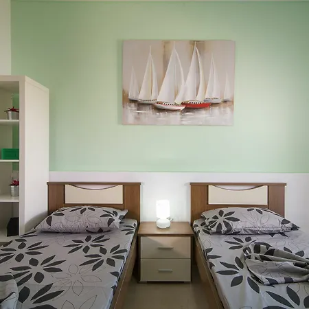 Apartment Michalis *